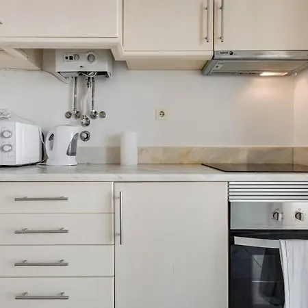 Apartment Charming 2 Bedroom In Belem